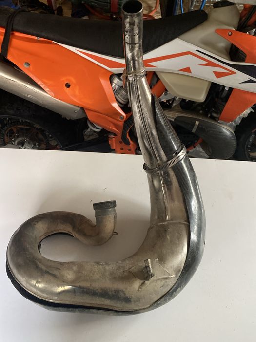 Rezonator şi şa KTM 2017 Six Days