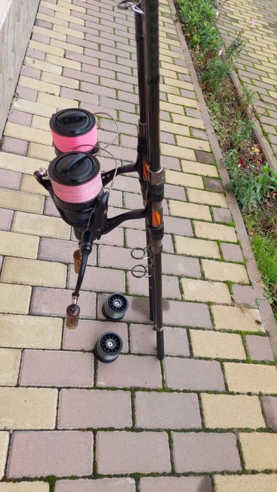 Set crap: 2 x okuma cb 60, 2 x caperlan xtrem 9 de 3.60m 3,25lb