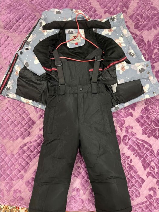 Продаю детскую зимнюю двойку, размер 86.
В отличном состоянии, как нов