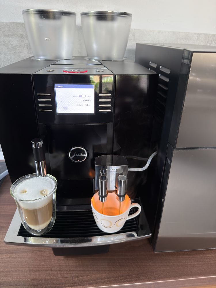 Espresor expresor aparat de cafea Jura Giga x8c