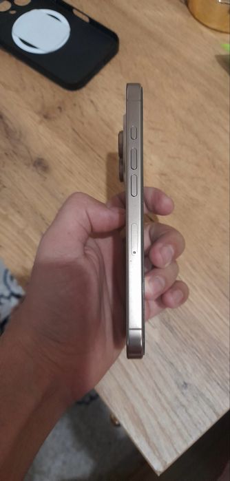 Iphone 16pro 90% esim