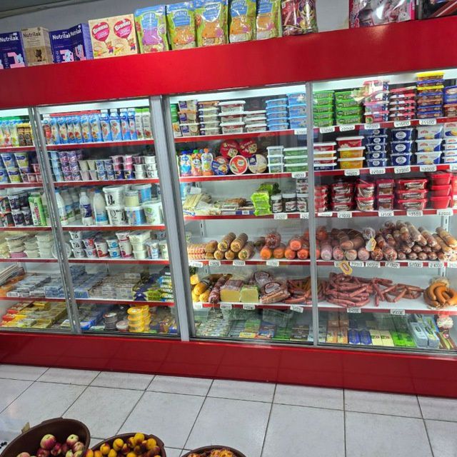 Витренни холодильник