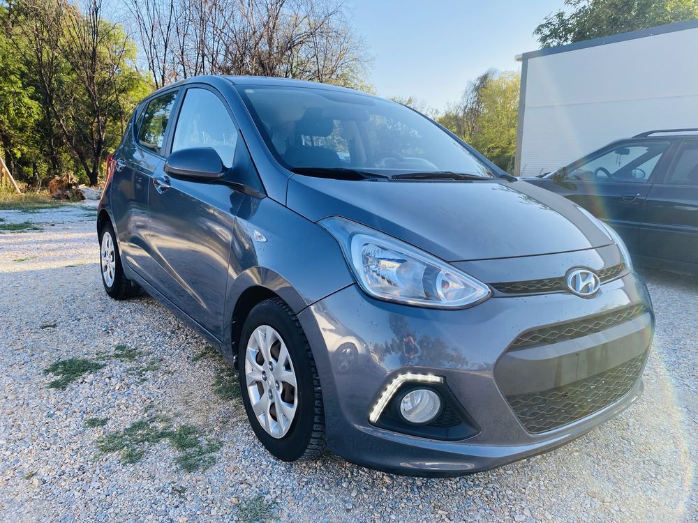 Продавам Hyundai i10