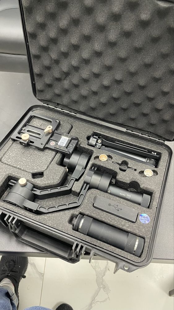 Стабилизатор Zhiyun crane plus