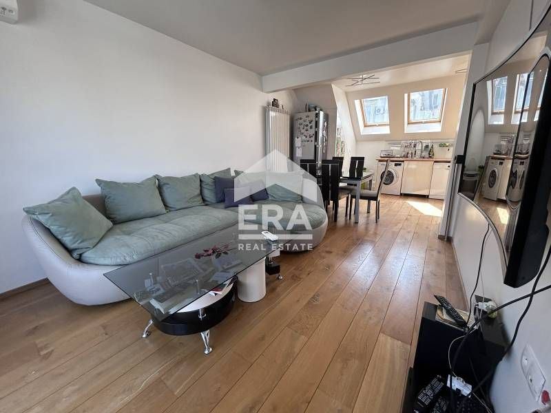 Продава се Тристаен апартамент в Варна, Колхозен пазар - 94 кв.м за 2756 €/кв.м - Снимка #1