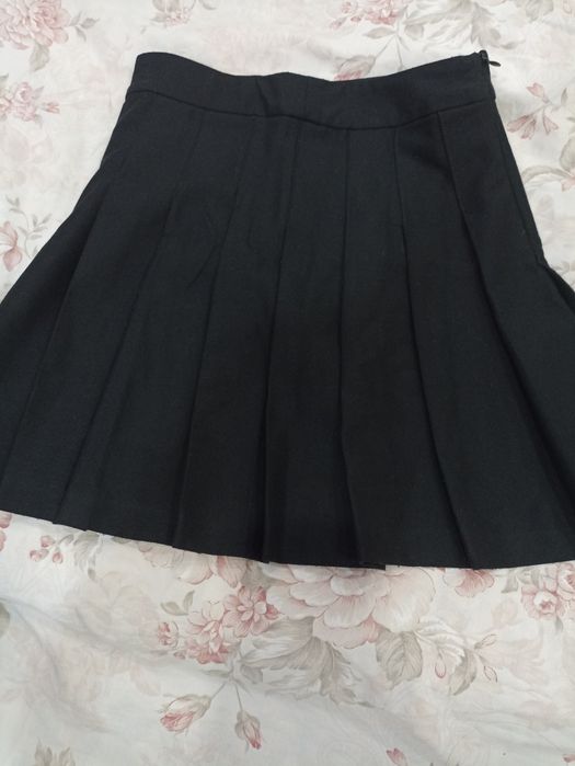 Юбка за 1 тысяч , почти новая
