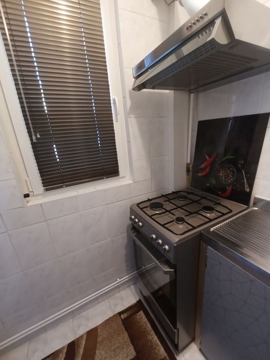 Persoană fizică închiriez garsonieră în Mircea cel Bătrân