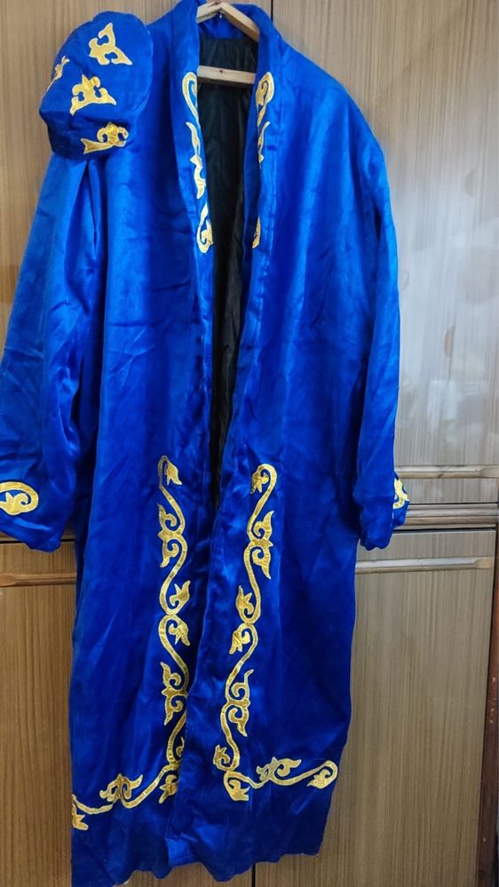 Продаю казахский национальный костюм