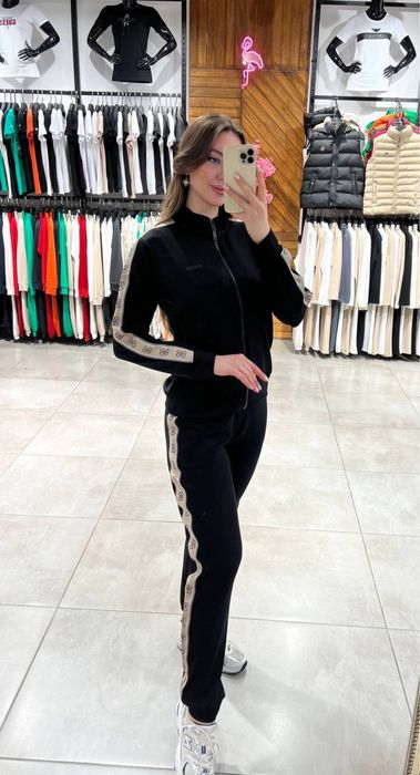 Trening de femei guess xl si xxl