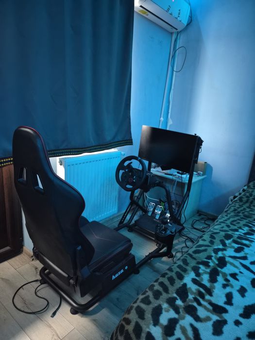 Simulator Logitech g29 Si monitor