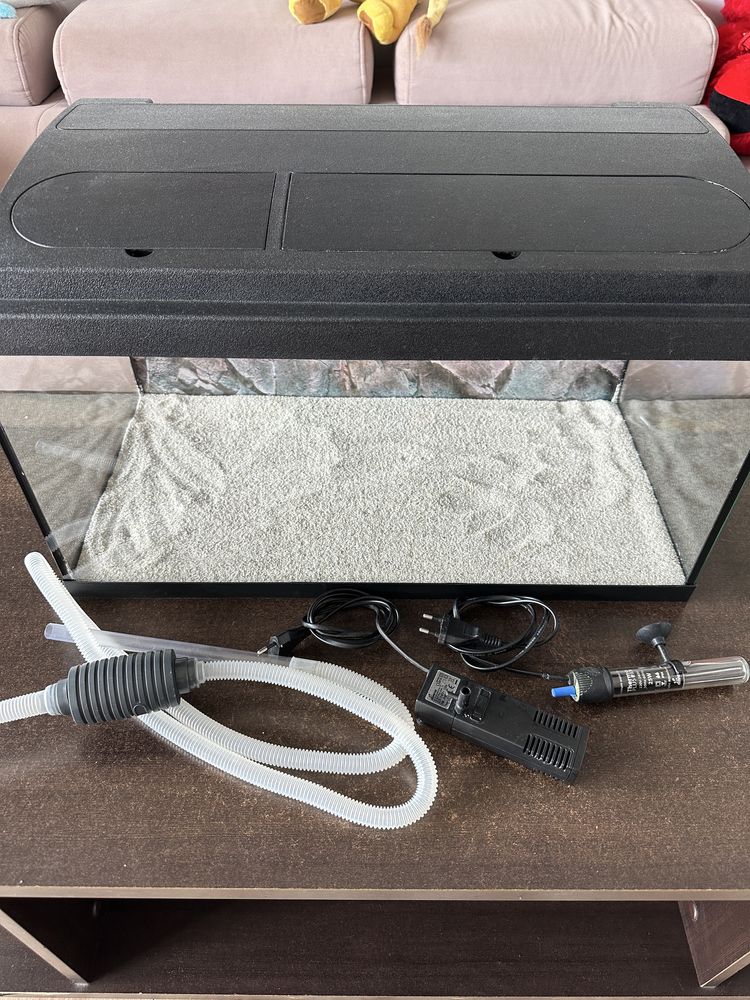 Acvariu 54 litri full echipat, ca nou- lampa solar natur