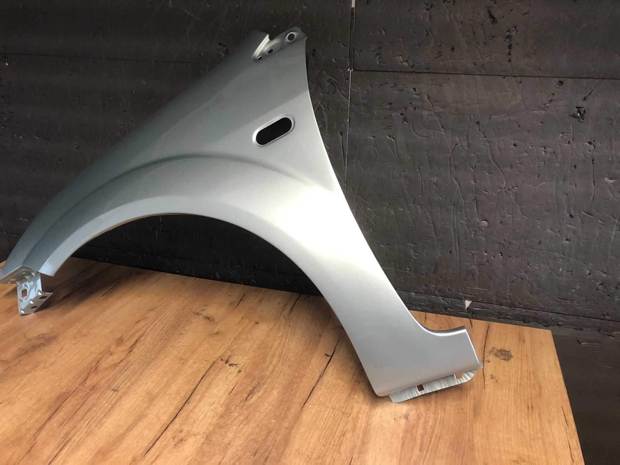 Aripa Fata Stanga Ford Fiesta 2002-2008 (3HRC (Verde))
