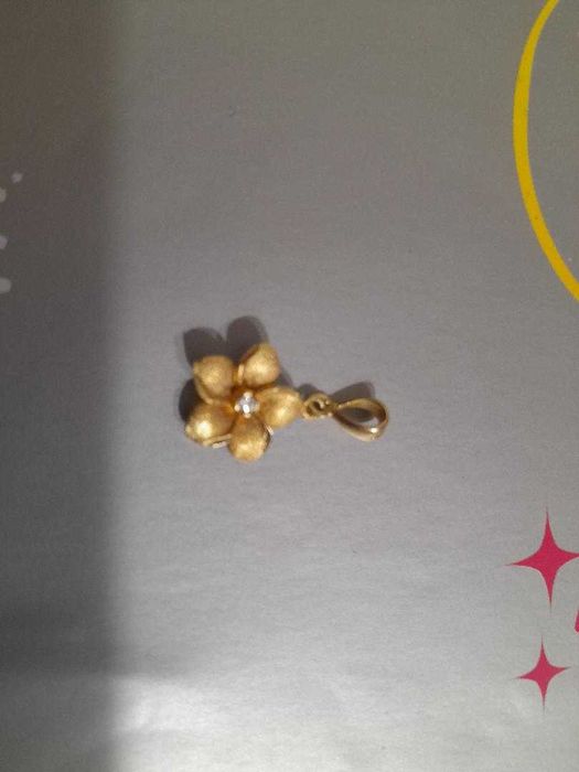 Pandantiv aur 14K, floricica nobila