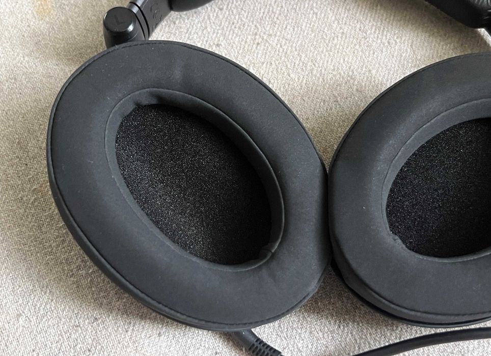 Sennheiser HD 380 Pro casti monitorizare studio originale st excelenta