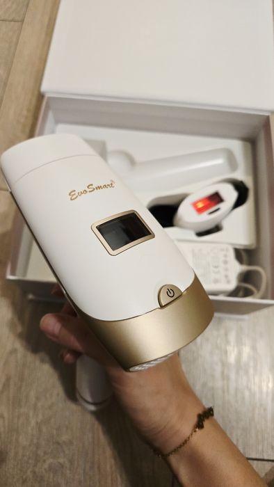 Vând epilator IPL EvoSmart RX