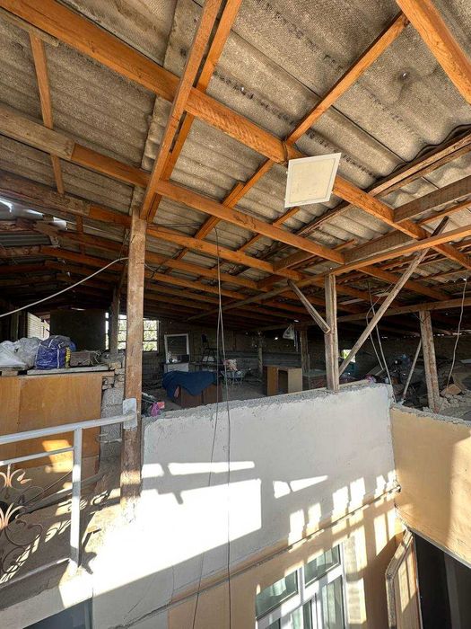 улица Мухтор Ашрафий 2.8 соток 7 комнат с ремонтом, дом Угловой