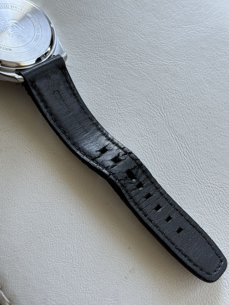 Часовник Casio Edifice