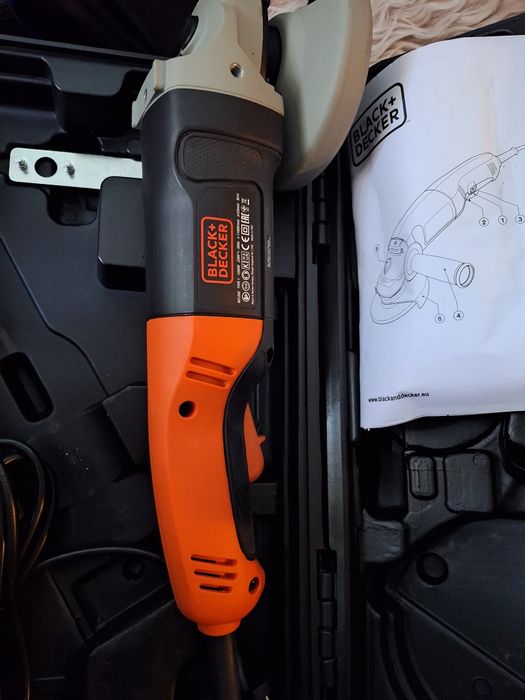 Чисто нов ъглошлайф Black&Decker KG1202K 1200W, 125mm, 11000 об/мин
