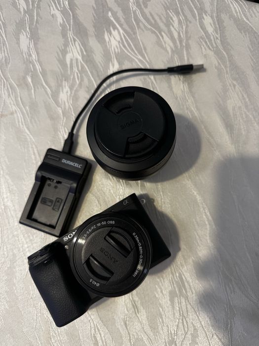 Sony A6400 + Sigma 30mm f/1.4