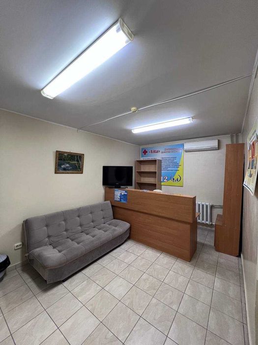 Продам универсальное коммерческое помещение 130 кв.м. в центре города