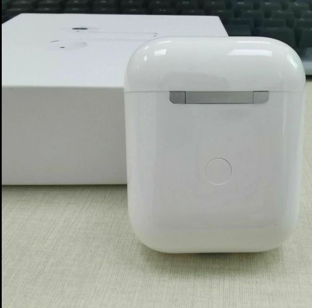 Apple AirPods 2 White поколение