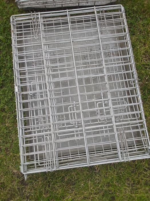 vând cușcă transport animale