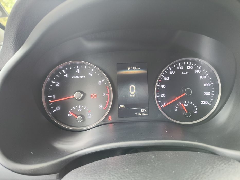 KIA Stonic 1.2 бензин