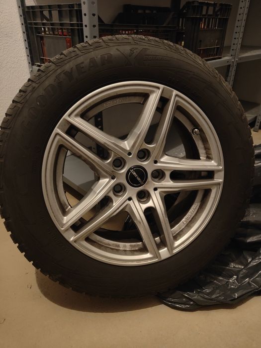 Jante borbet r16 cu cauciucuri de iarna Goodyear