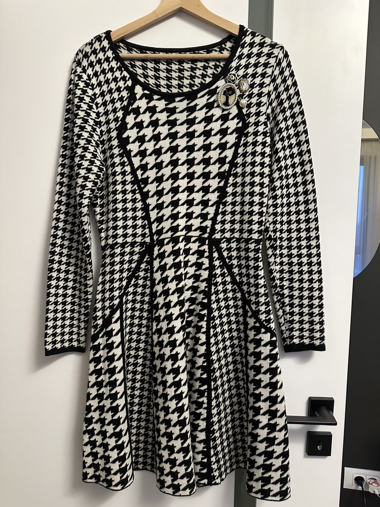 Rochie Calvin Klein M carouri