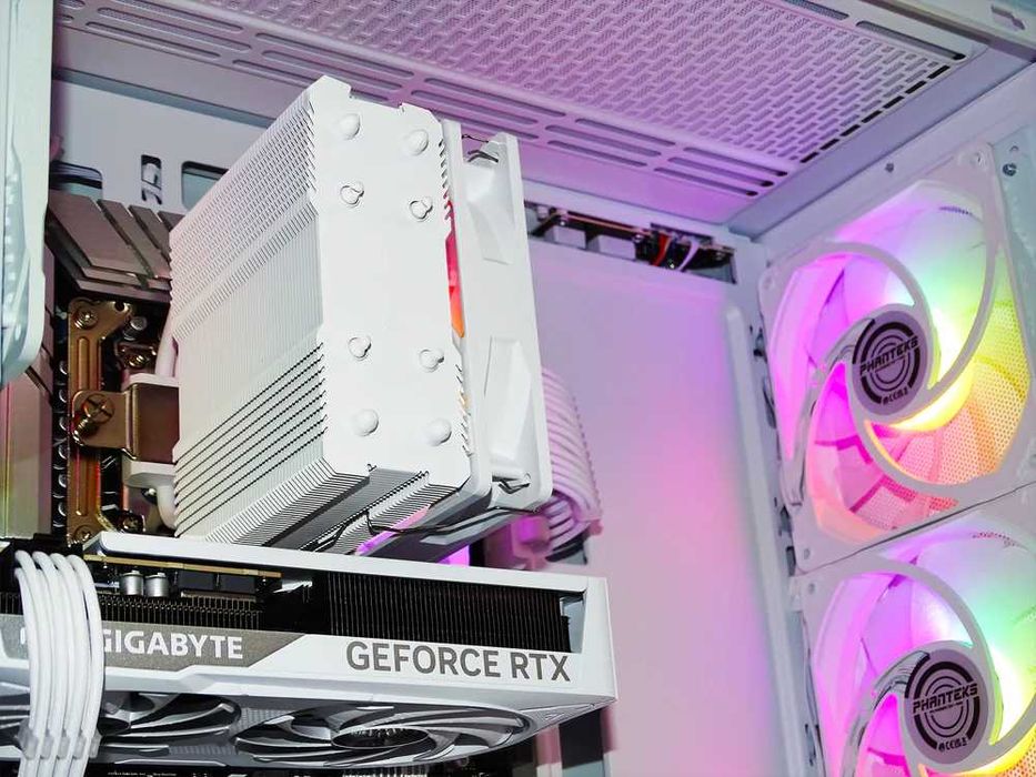 Нов / RTX 5070 / Ryzen 7500F / 32GB RAM / 1TB NVMe / 800w / Геймърски