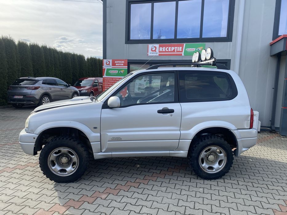 Dezmembrez / piese Suzuki Grand Vitara