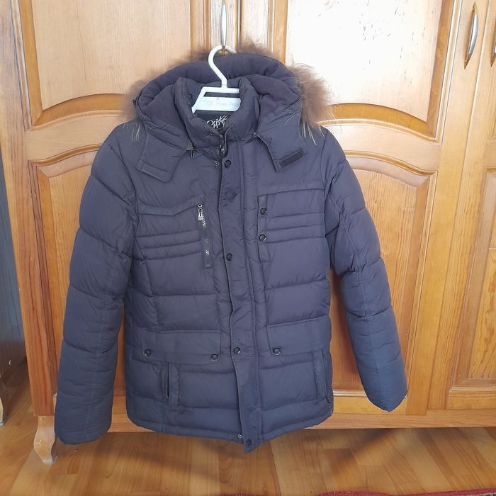 Продам куртку зимнюю