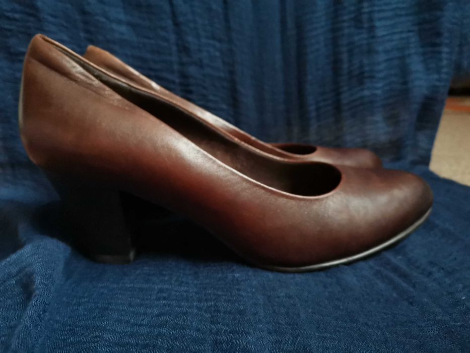 Pantofi Jana din piele naturala maro, marimea 38.5