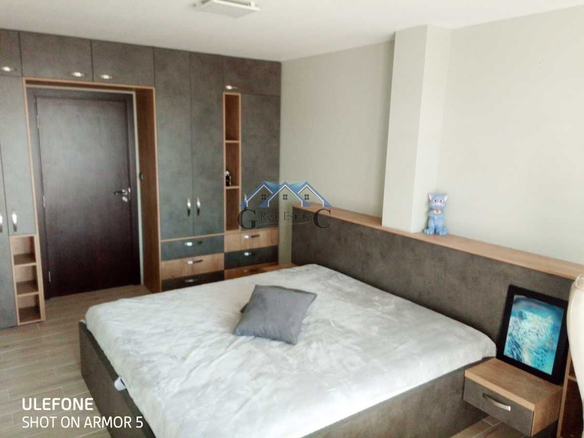 Продава се Къща в Варна, Левски - 245 кв.м за 1919 €/кв.м - Снимка #7