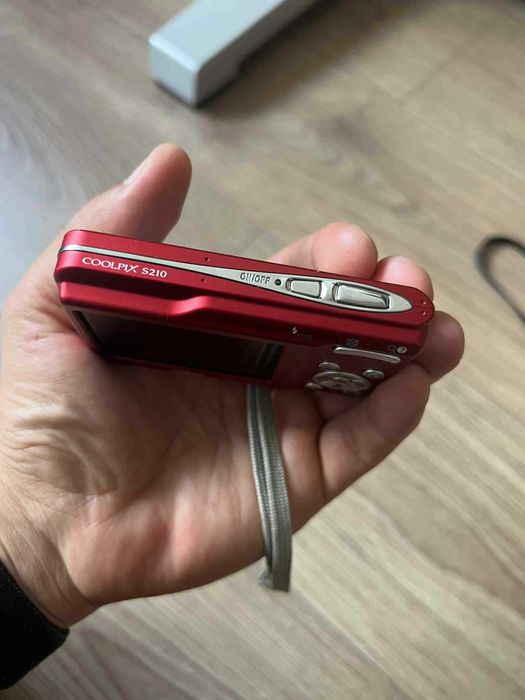Nikon Coolpix S210 Aparat foto camera video cu incarcator si card+husa