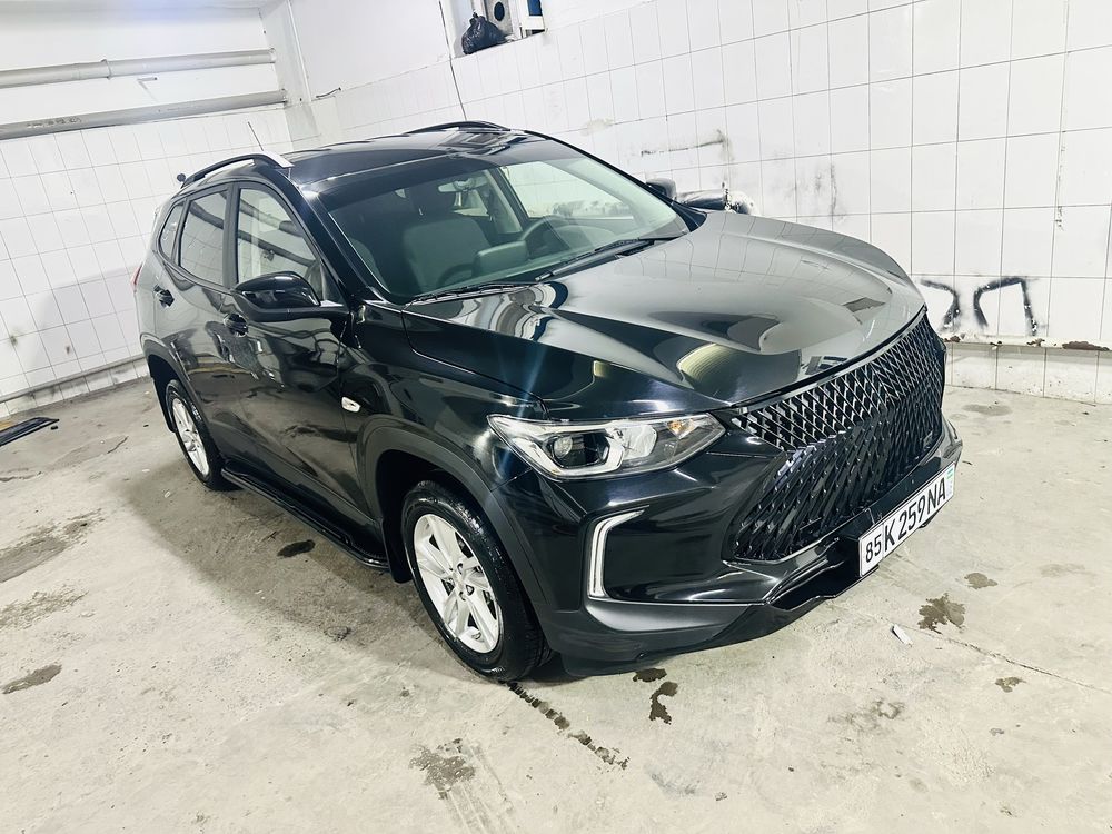 Tracker 1 pozitsiya yangi.