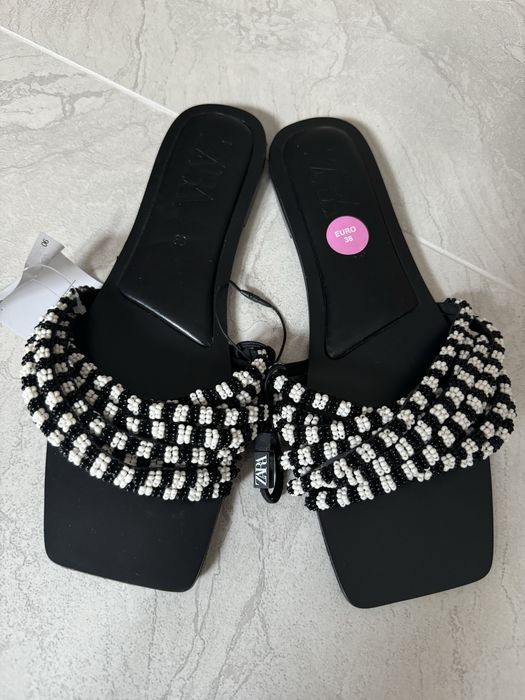 Чехли Zara с пайети