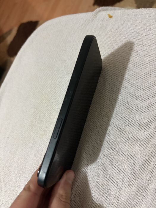 Vand iphone 15 128 Gb