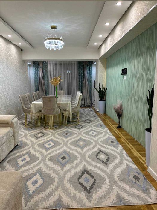 продаётся 3 ком. кв в ЦУМ (м. Космонавты) все комнаты раздельные