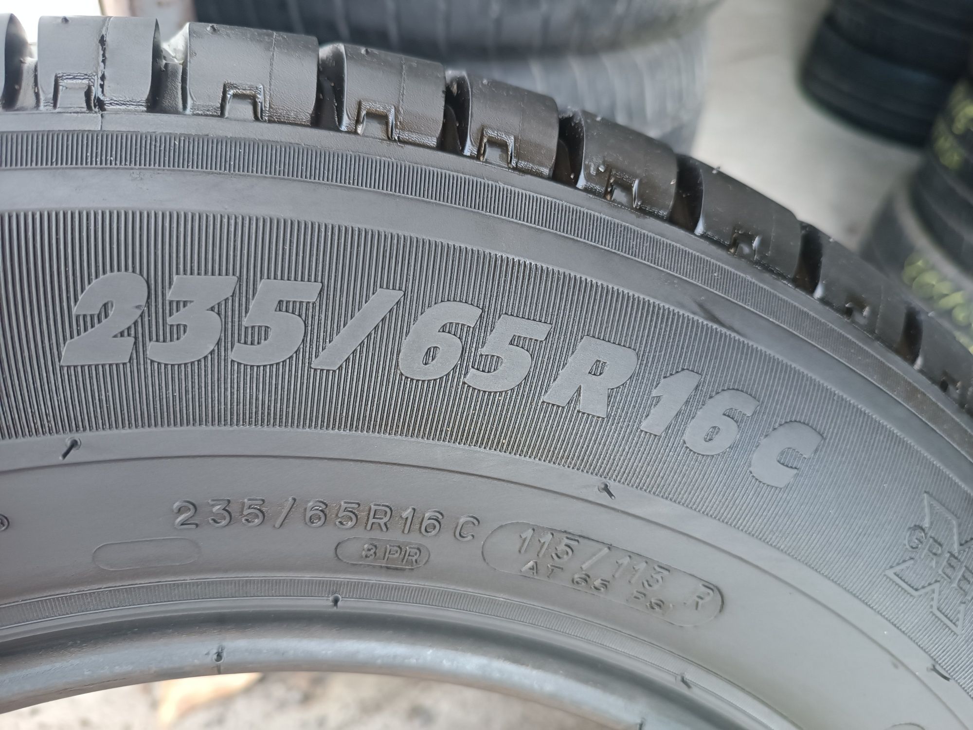 235/65/16 С Michelin