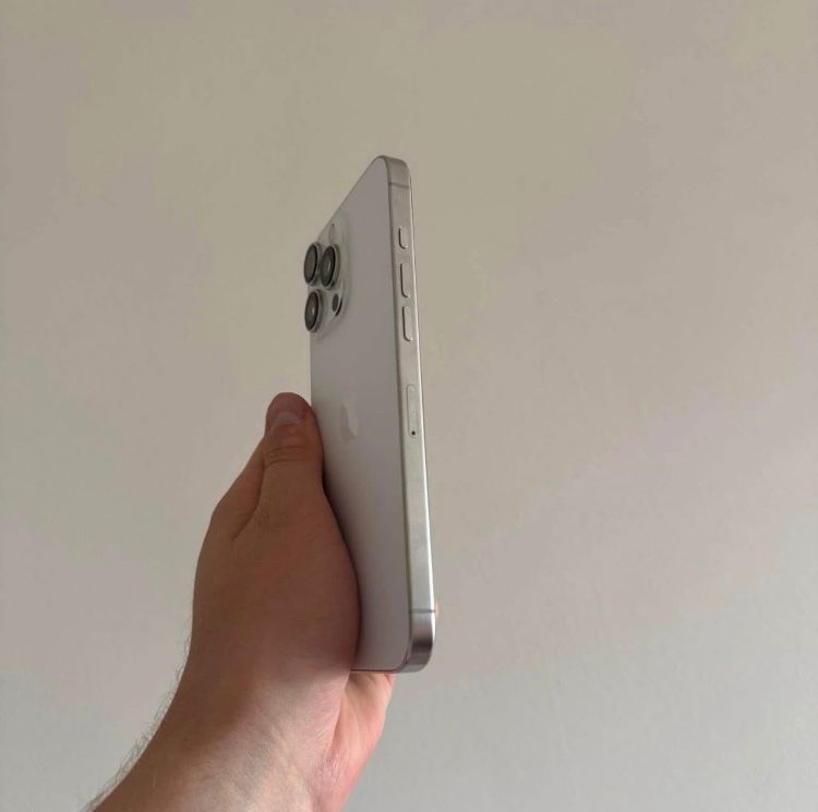 iPhone 16 PRO MAX / 512 GB / 100% Bateria / Accept Schimburi