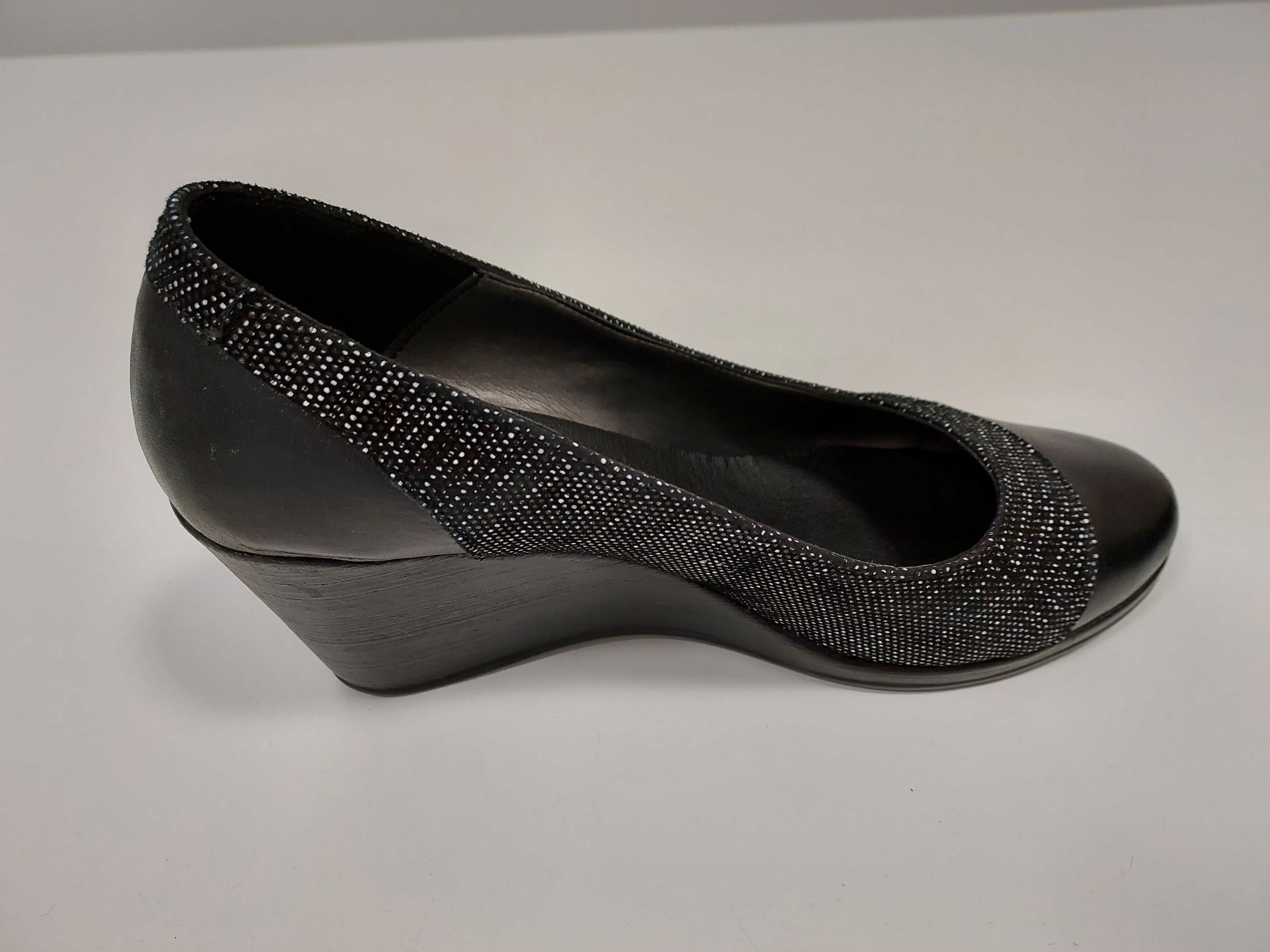 Pantofi din piele naturala neagra, masura 35