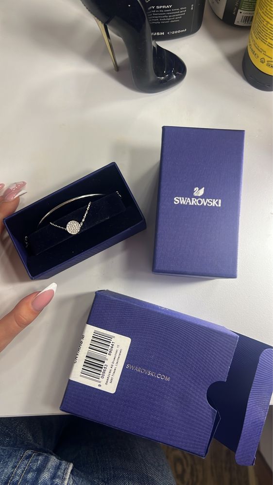 Swarovski гривна