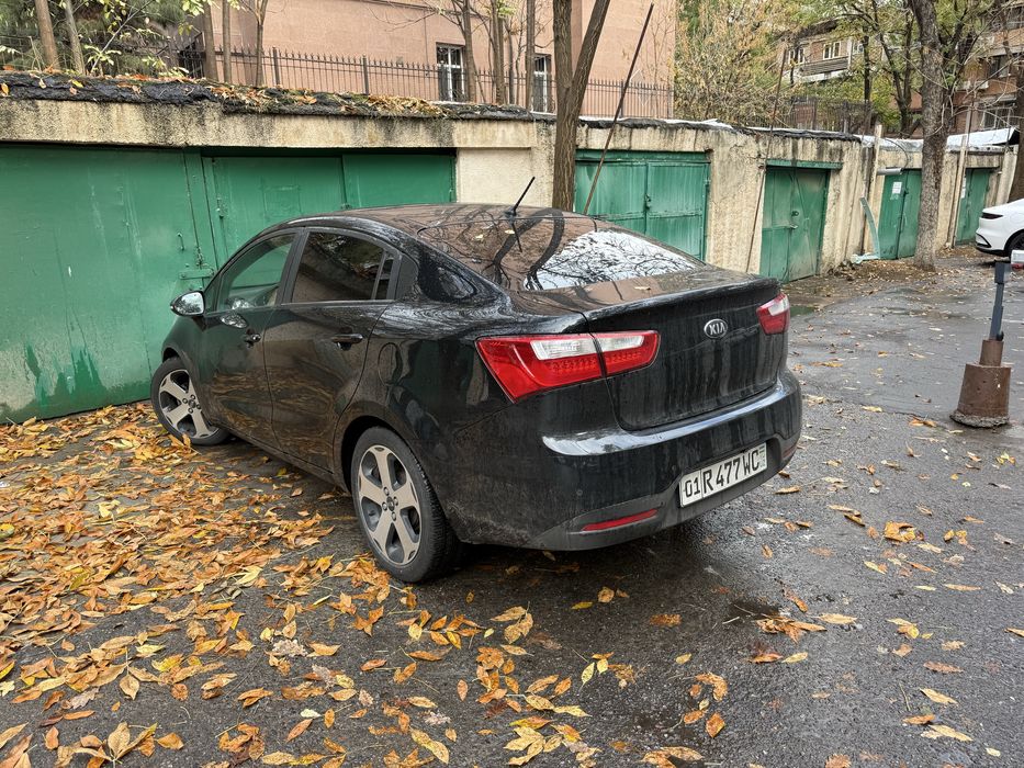 Kia Rio sotiladi