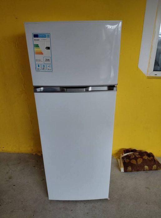 Vând frigider in stare foarte bună