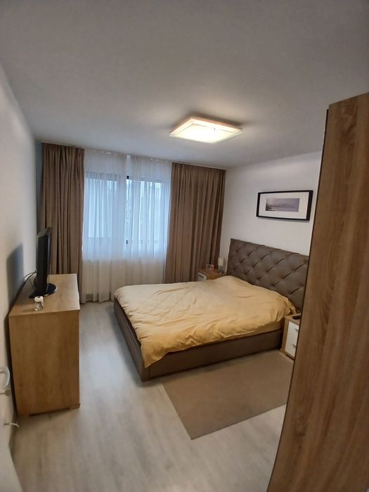 Închiriere apartament 2 camere, loc parcare