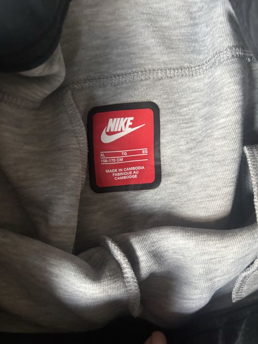 Оригинален детски екип Nike tech flace