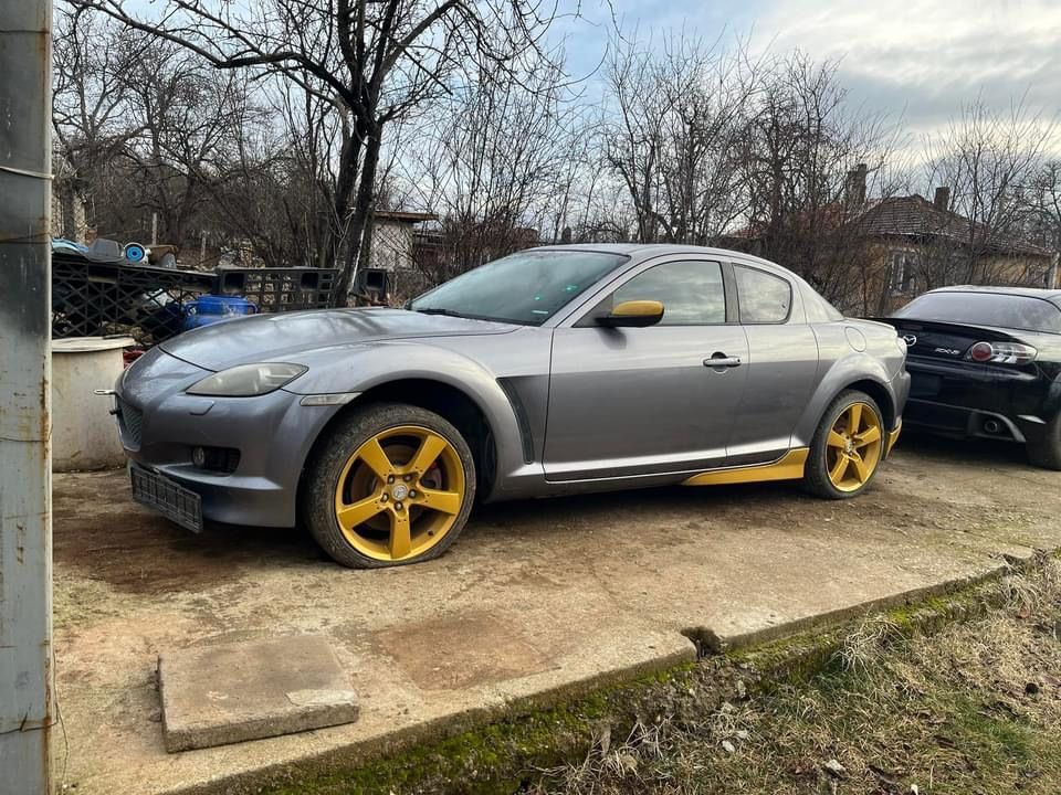 На части Mazda RX8