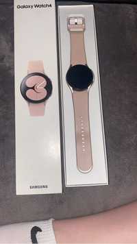 Часы Galaxy Watch4