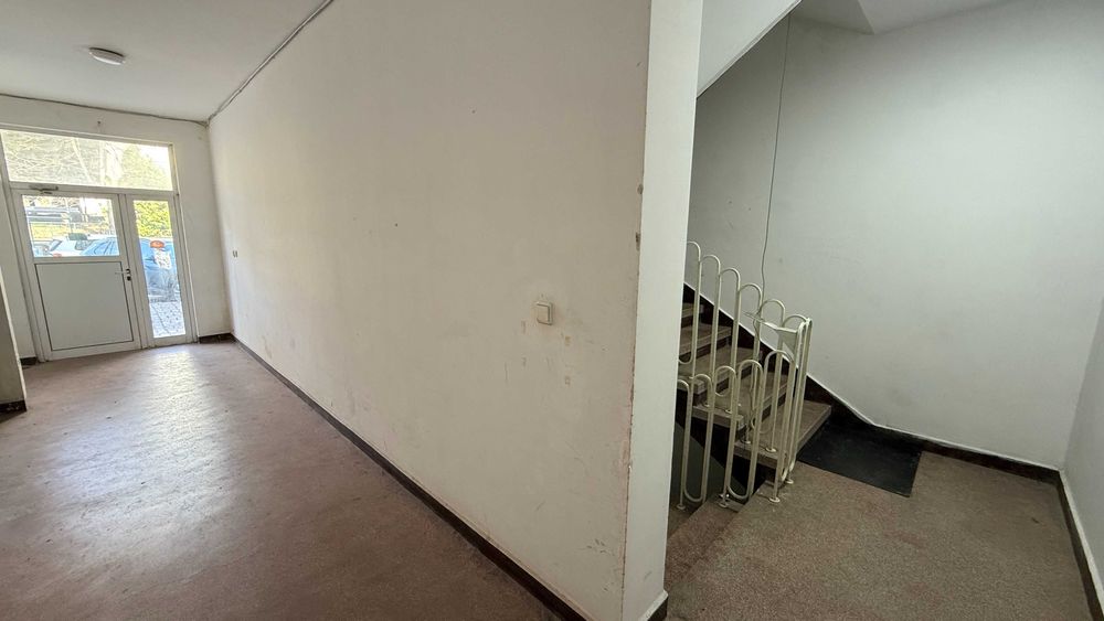 Продава се Тристаен апартамент в Варна, Бриз - 112 кв.м за 1608 €/кв.м - Снимка #2